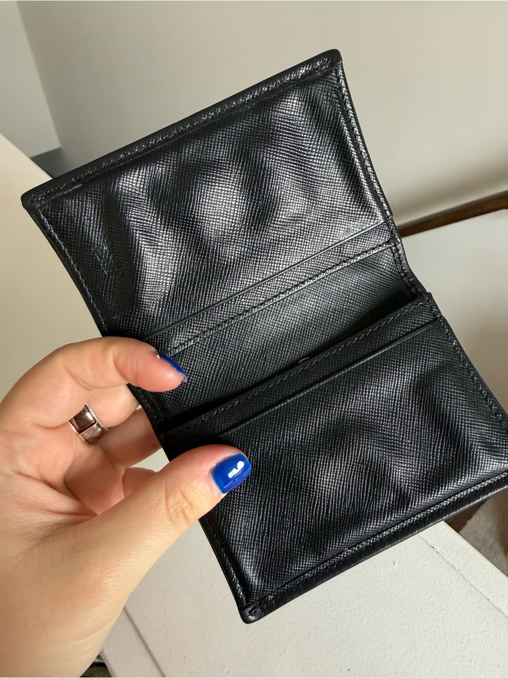 Prada Vintage Black Flap Leather Compact Card Case with Gold Logo - Picture 7 of 9